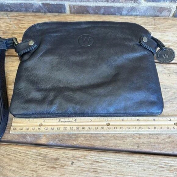 Wanderers Travel Co. The Venetian Grande Passport Crossbody Purse Black Leather - Picture 8 of 11